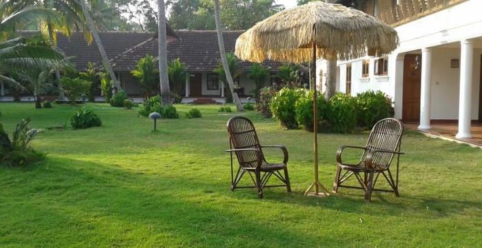 Kovilakam Lakeside Villa